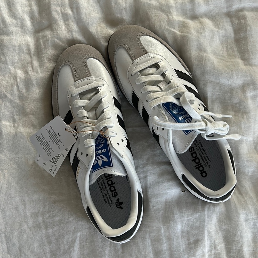 NWT Adidas Sambas